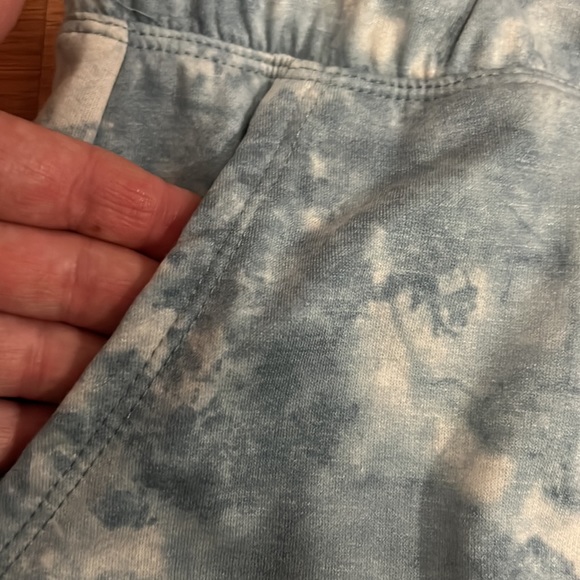 Peace & Pearls Tie Dye Pocked Skirt Sz S - Picture 2 of 6